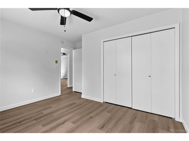 838 S Rifle Ct, Aurora, CO 80017