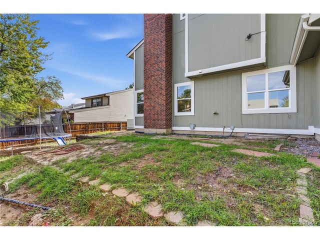 838 S Rifle Ct, Aurora, CO 80017