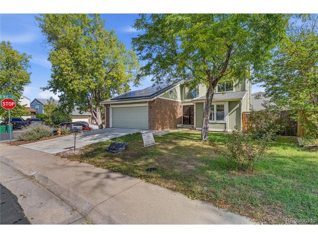 838 S Rifle Ct, Aurora, CO 80017