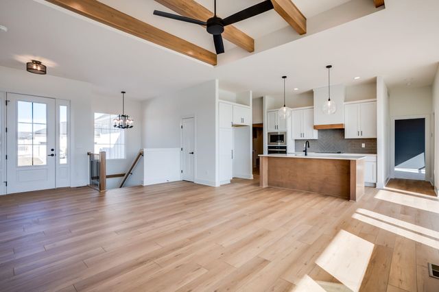 284 S Wellcrest Ct., Wichita, KS 67052