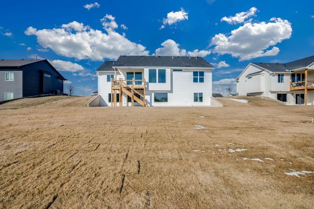 284 S Wellcrest Ct., Wichita, KS 67052