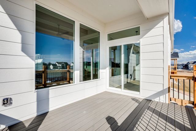 284 S Wellcrest Ct., Wichita, KS 67052