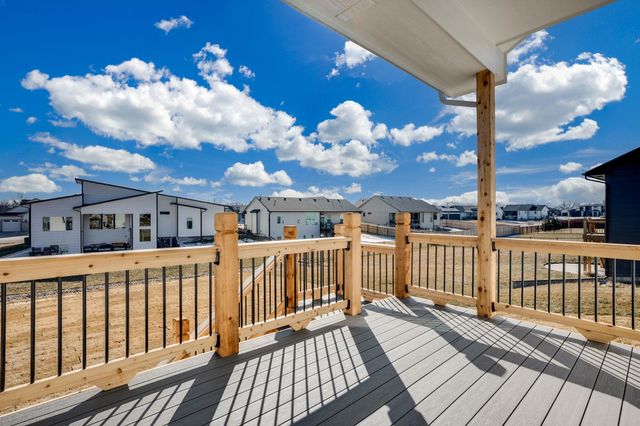 284 S Wellcrest Ct., Wichita, KS 67052