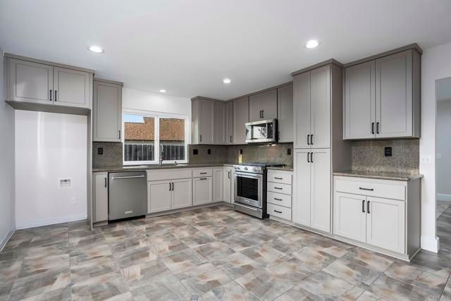 8973 CARLEY CIR, San Diego, CA 92126