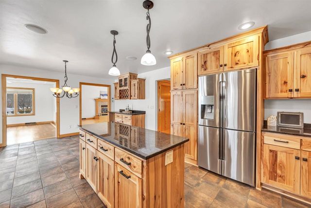 1941 HORSESHOE LANE, De Pere, WI 54115