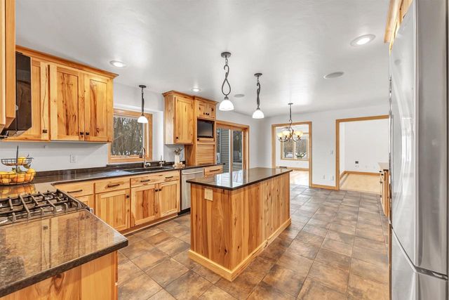 1941 HORSESHOE LANE, De Pere, WI 54115