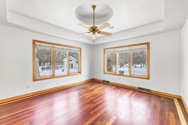 1941 HORSESHOE LANE, De Pere, WI 54115