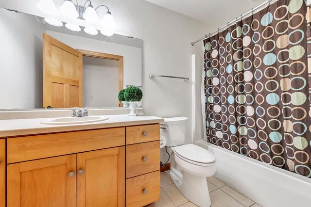 1941 HORSESHOE LANE, De Pere, WI 54115