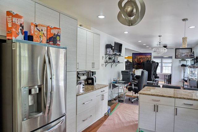200 N Mayfield Avenue, Chicago, IL 60644