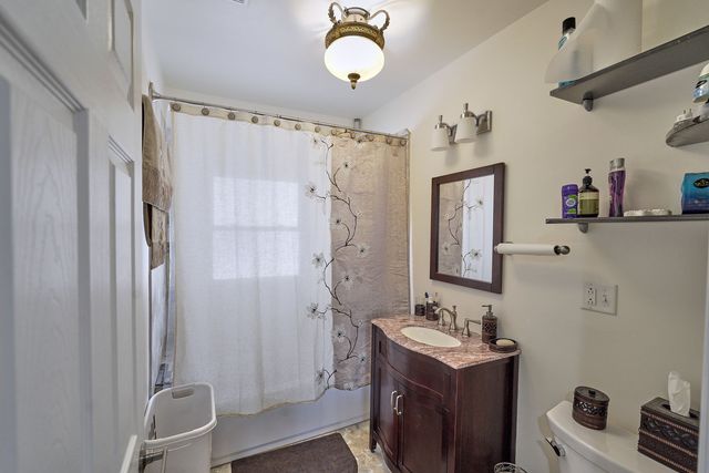 200 N Mayfield Avenue, Chicago, IL 60644