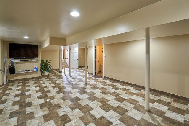 200 N Mayfield Avenue, Chicago, IL 60644