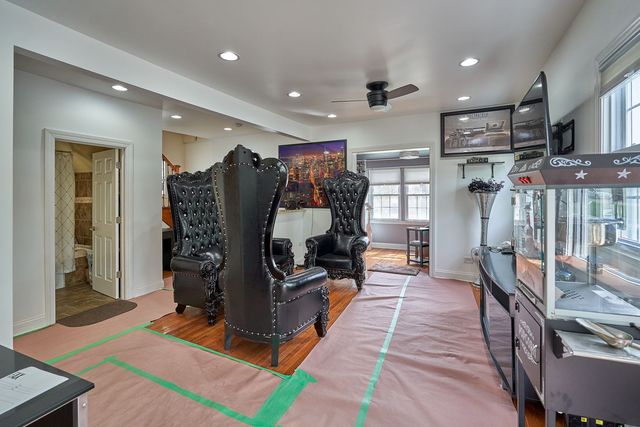 200 N Mayfield Avenue, Chicago, IL 60644