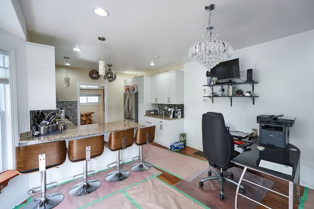 200 N Mayfield Avenue, Chicago, IL 60644