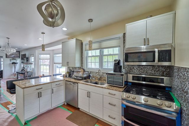 200 N Mayfield Avenue, Chicago, IL 60644