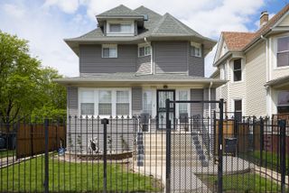 200 N Mayfield Avenue, Chicago, IL 60644