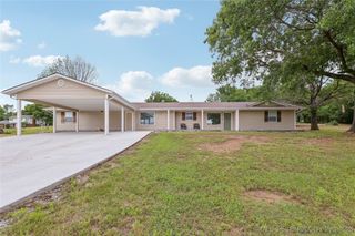 2540 E Davis Field Road, Muskogee, OK 74403