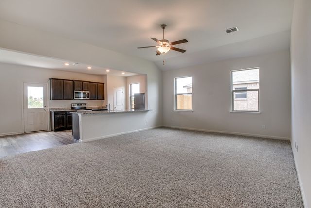 168 Cattlemans Creek Road W, Newark, TX 76071