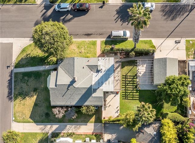 725 S Gaybar, West Covina, CA 91790