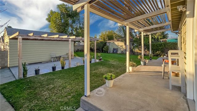 725 S Gaybar, West Covina, CA 91790