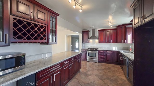 725 S Gaybar, West Covina, CA 91790