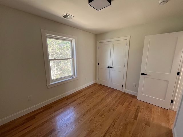 272 S Main St, Hopedale, MA 01747
