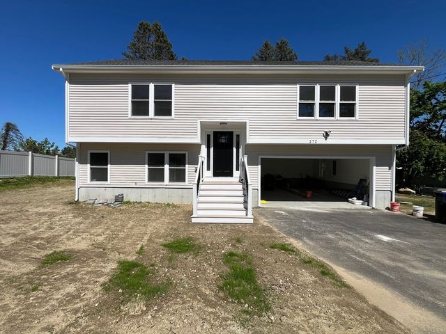 272 S Main St, Hopedale, MA 01747