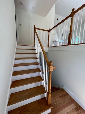 272 S Main St, Hopedale, MA 01747