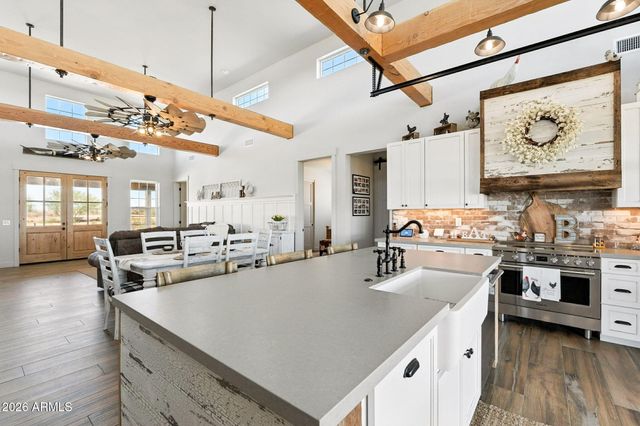 37827 S GODS COUNTRY Road, Wickenburg, AZ 85390