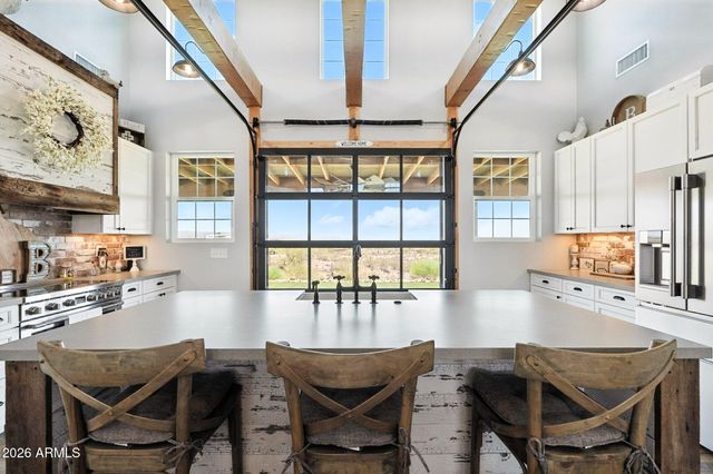 37827 S GODS COUNTRY Road, Wickenburg, AZ 85390
