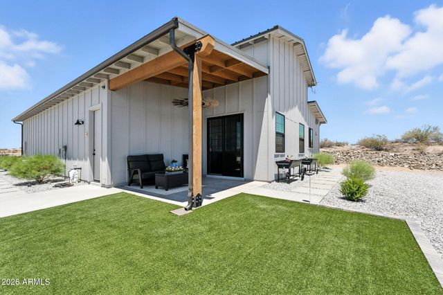 37827 S GODS COUNTRY Road, Wickenburg, AZ 85390