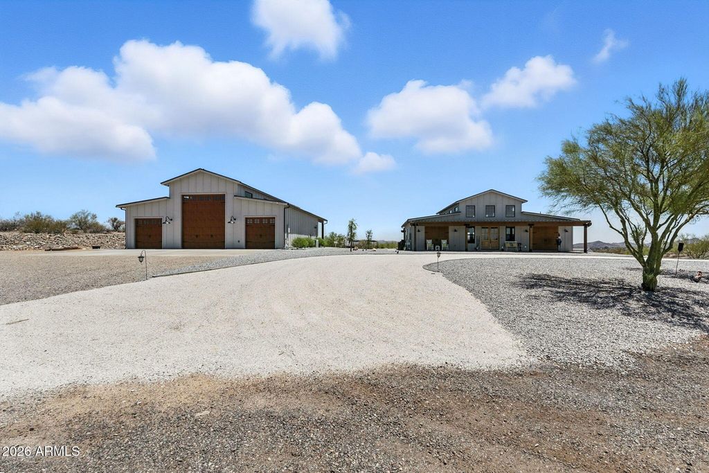 37827 S GODS COUNTRY Road, Wickenburg, AZ 85390