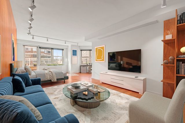 305 E 24th St Apt 20M, New York City, NY 10010