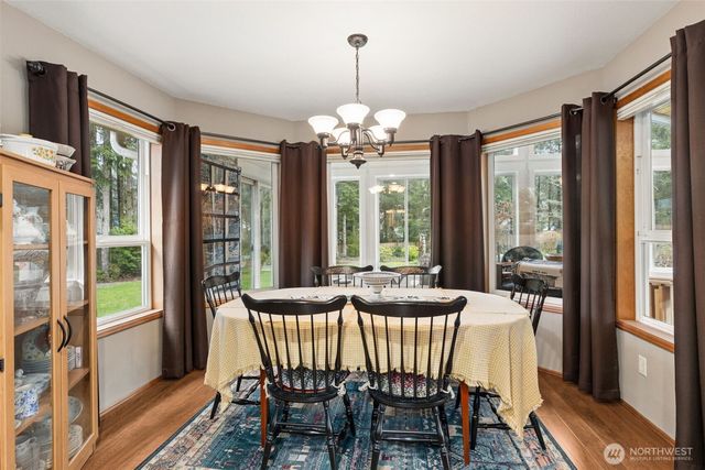 7206 Deerfield Park Drive NE, Olympia, WA 98516