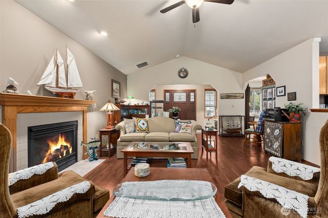 7206 Deerfield Park Drive NE, Olympia, WA 98516