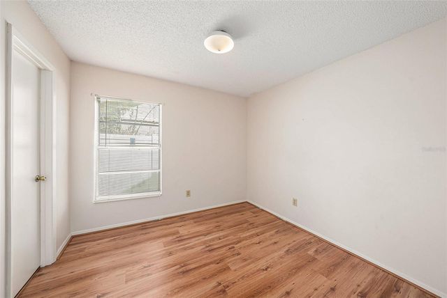 7112 HOLLOWELL DRIVE, Tampa, FL 33634