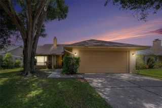 7112 HOLLOWELL DRIVE, Tampa, FL 33634