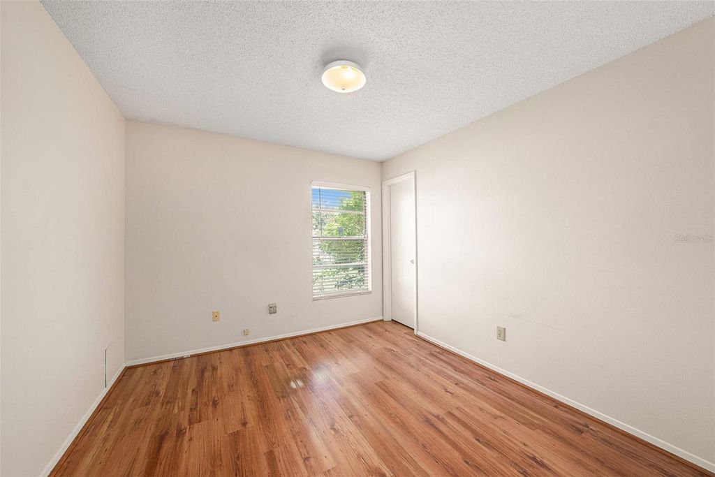 Image 19 of property listing at 7112 HOLLOWELL DRIVE, Tampa, FL 33634