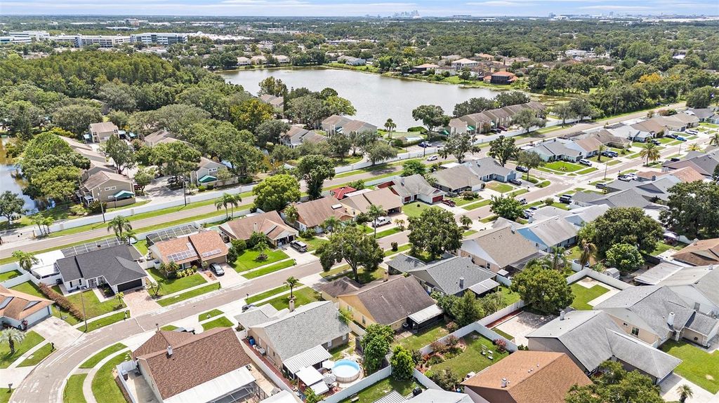 Image 27 of property listing at 7112 HOLLOWELL DRIVE, Tampa, FL 33634