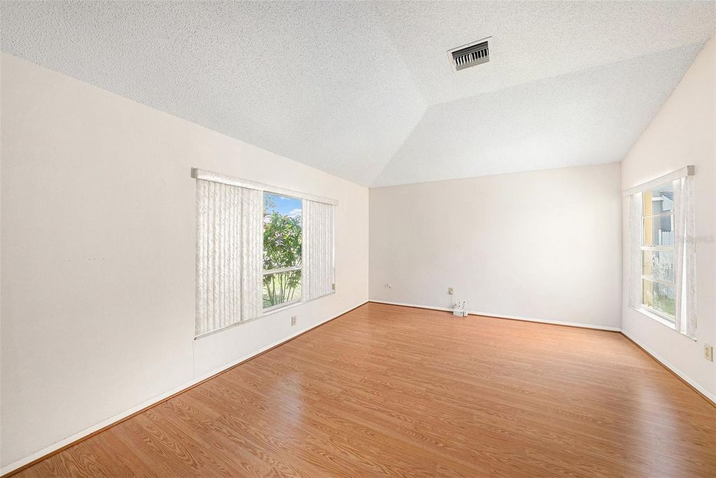 Image 5 of property listing at 7112 HOLLOWELL DRIVE, Tampa, FL 33634