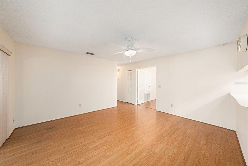 Image 6 of property listing at 7112 HOLLOWELL DRIVE, Tampa, FL 33634