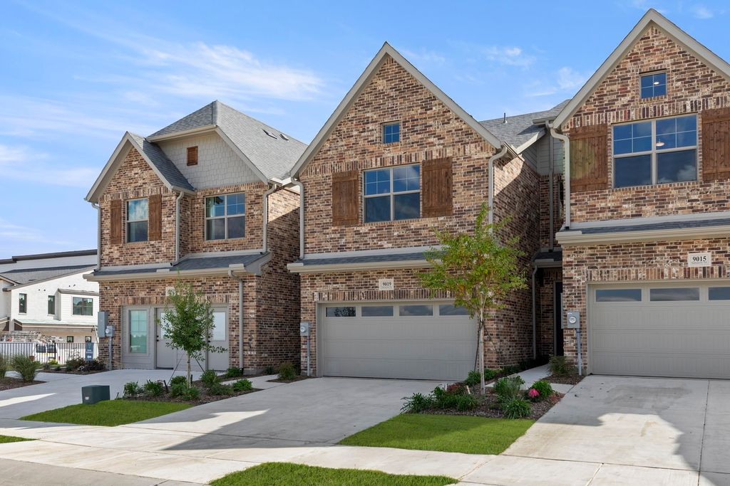 9019 Indianola Trail, Oak Point, TX 75068