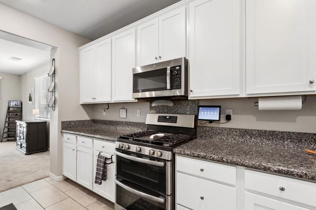 3652 Edington Dr, Rancho Cordova, CA 95742