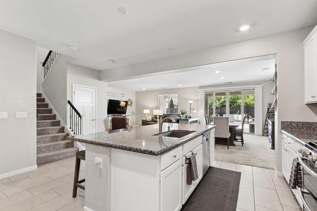 3652 Edington Dr, Rancho Cordova, CA 95742