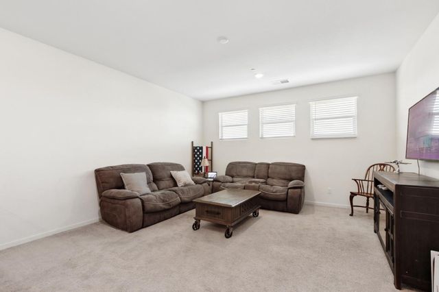 3652 Edington Dr, Rancho Cordova, CA 95742