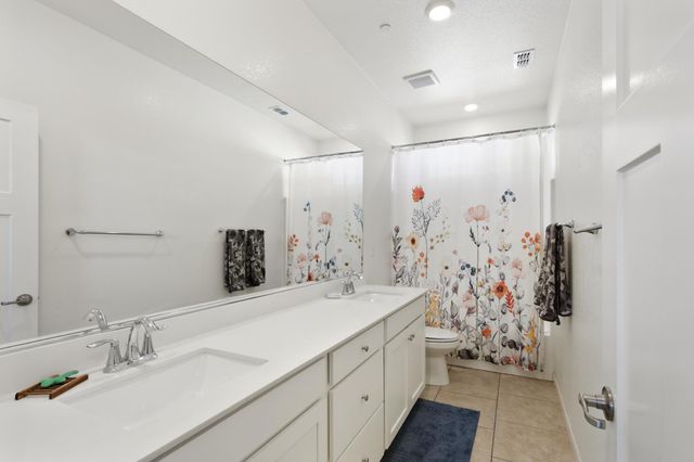 3652 Edington Dr, Rancho Cordova, CA 95742