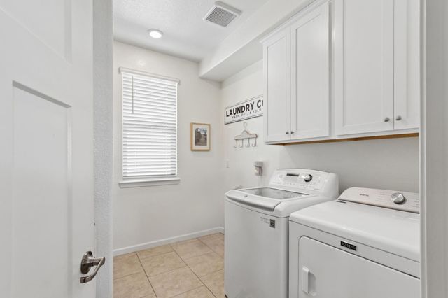 3652 Edington Dr, Rancho Cordova, CA 95742