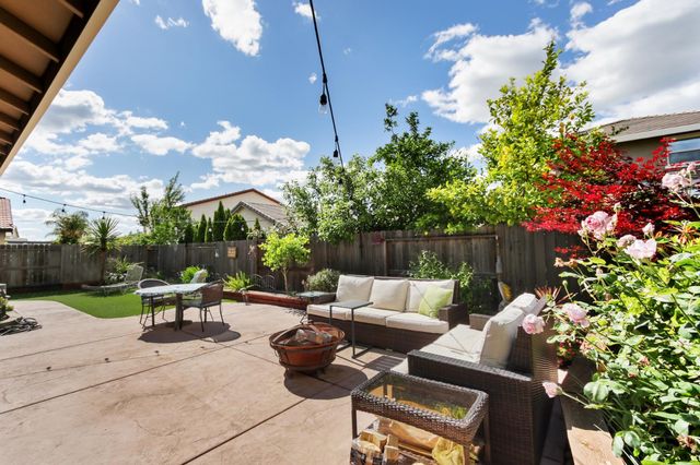 3652 Edington Dr, Rancho Cordova, CA 95742