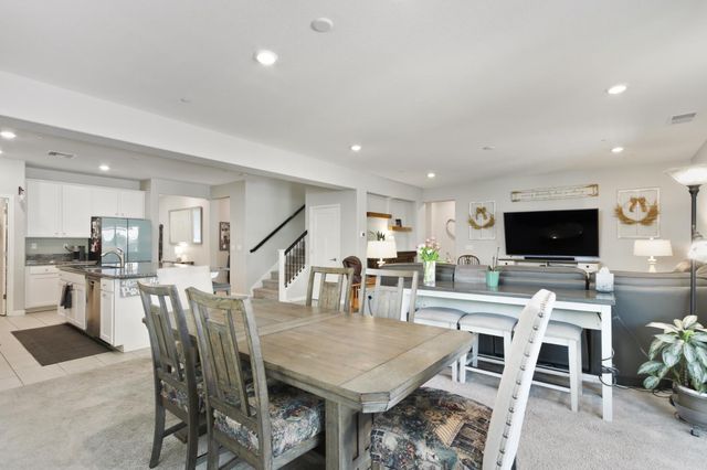 3652 Edington Dr, Rancho Cordova, CA 95742