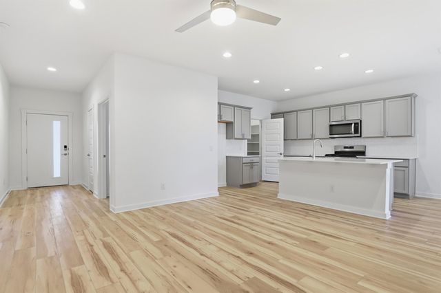 293 Tequilana PASS, Leander, TX 78641