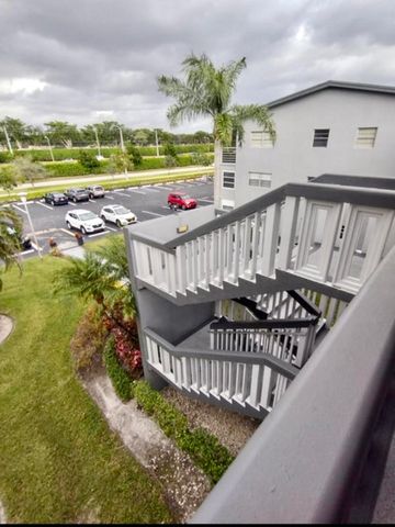 209 E Suffolk E 209, Boca Raton, FL 33434